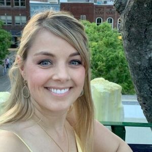 Meet your Posher, Amy